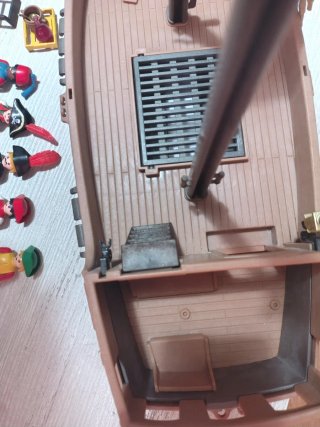 Barco Pirata Playmobil con Accesorios