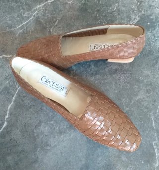 ZAPATOS  MARRONES..