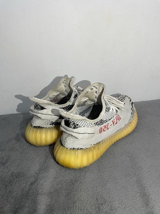 Adidas Yeezy Boost 350 V2 Zebra