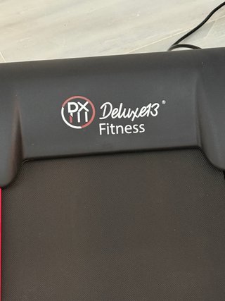 Cinta de correr roja y negra