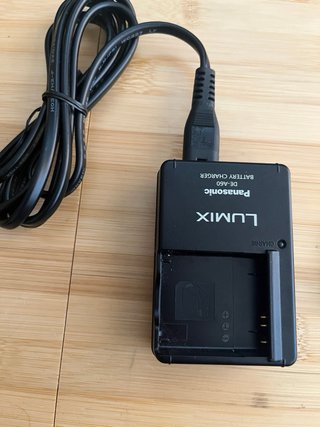 Caricabatterie Panasonic Lumix DE-A60 + Batteria DMW-BCF10