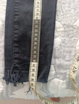 Vaqueros pitillo Stradivarius Talla 32