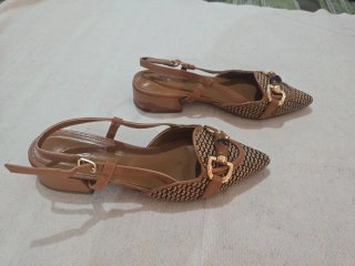 Zapatos T36 punta fina
