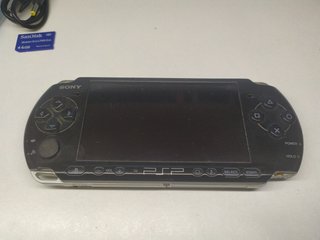 PSP 3004 Nero + Gioco + Regalo 4.g-b (LEGGI TUTTO)