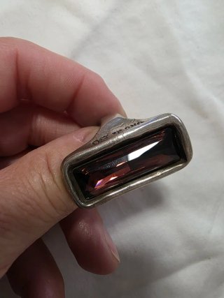 Pulsera Uno de 50 con piedra roja y plata