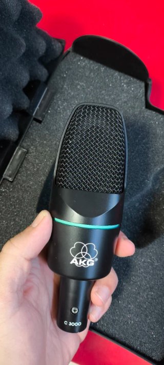 Micrófono Condensador AKG C 3000 con funda