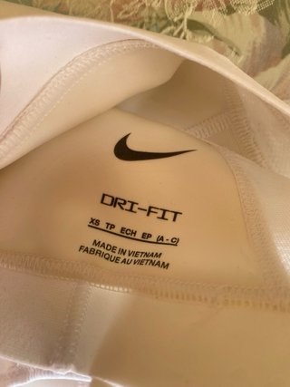 Sujetador deportivo Nike blanco