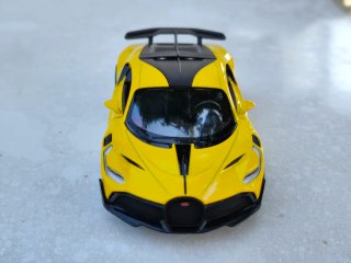 Modellino Bugatti Divo 1:38 Diecast