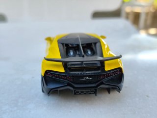 Modellino Bugatti Divo 1:38 Diecast