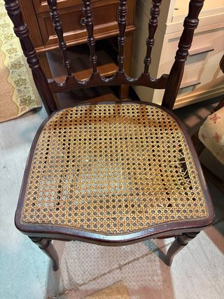 ANTIGUA SILLA DE MADERA