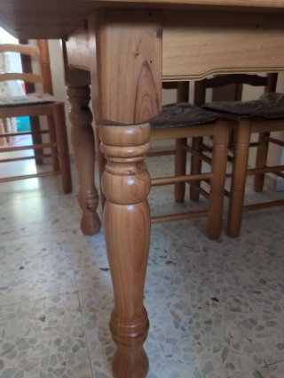 Mesa de comedor rústica de madera y 6 sillas
