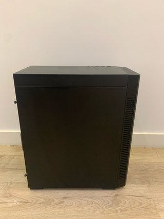 Caja PC Corsair Carbide 270
