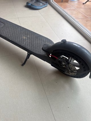 Patinete Eléctrico Xiaomi y rueda de repuesto