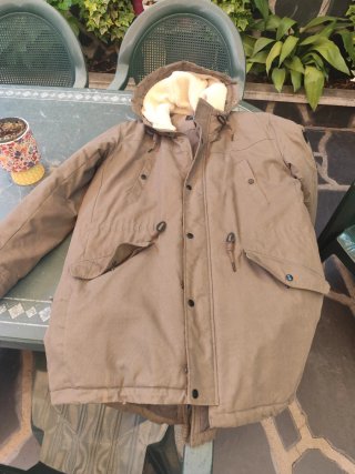 Abrigo invierno hombre verde oliva