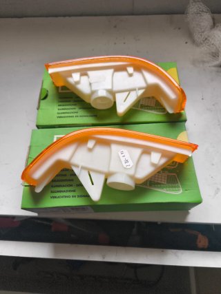 Pilotos intermitentes Renault Super R5 originales