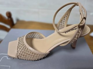 Sandalias Lola Cruz Beige Talla 38 Nuevas.