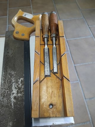 Lote herramientas carpintería: cepillo, lima, sier