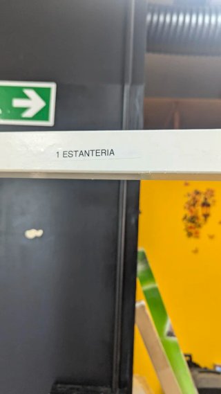 Espositore commerciale su ruote