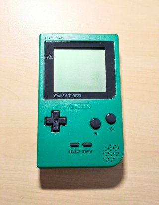 Game Boy Pocket Verde in ottime condizioni