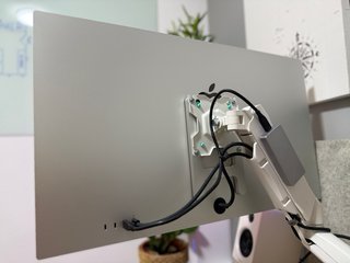 Apple Studio Display 27” 5K VESA