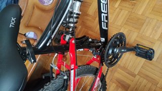 Bicicleta Montaña Freerider Negra y Roja
