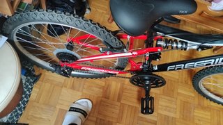 Bicicleta Montaña Freerider Negra y Roja