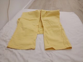 Pantalón largo amarillo