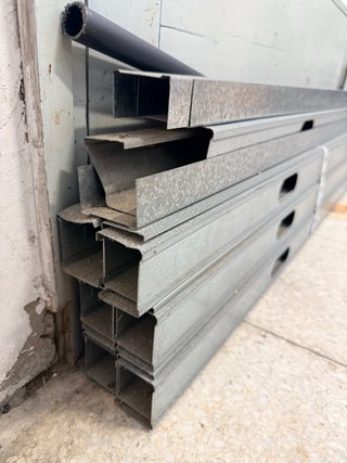 16 Perfiles Montantes Metálicos M-46