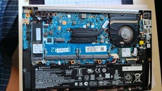 Computer portatile HP EliteBook 840 G8 i5 vPro da 14" - Senza RAM