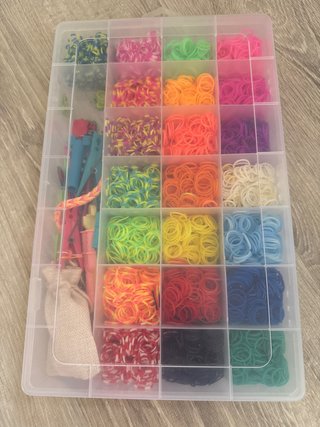 Kit para hacer pulseras y collares