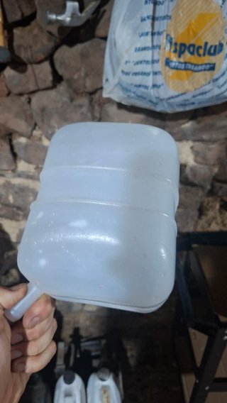 Vaso Expansión Lada Niva