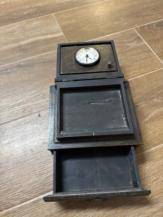 Joyero de madera con reloj