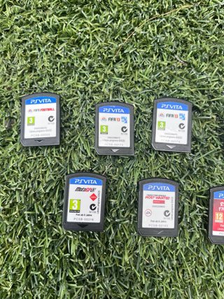 Lote 8 giochi PSVita
