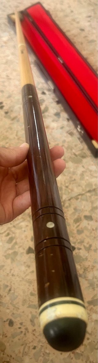 Taco de billar antiguo en muy buen estado.