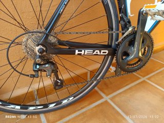Bicicleta de carretera HEAD azul