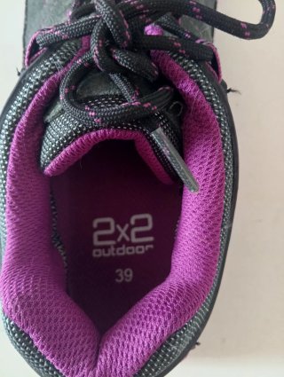 Zapatillas de montaña resistentes al agua