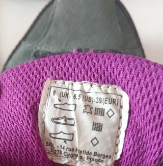 Zapatillas de montaña resistentes al agua