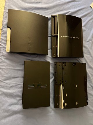 3 Consolas PS3 y 1 PS2 Sony Negras