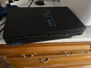 3 Consolas PS3 y 1 PS2 Sony Negras