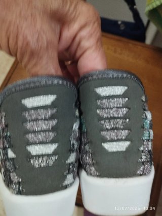 Sandalias Doctorflex tonos grises y plateado