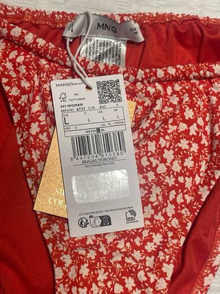 Bikini estampado floral rojo y blanco