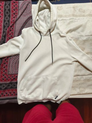 Sudadera Bershka blanca