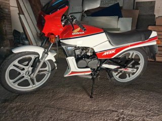 Honda MBX Roja y Blanca