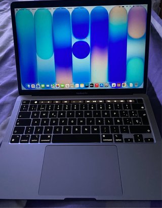 MacBook Pro 13” M2 2022 8GB RAM 512GB SSD