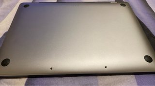 MacBook Pro 13” M2 2022 8GB RAM 512GB SSD