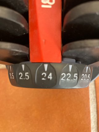 Banco de gimnasio + 2 juegos pesas 2,5kg a 24kg.