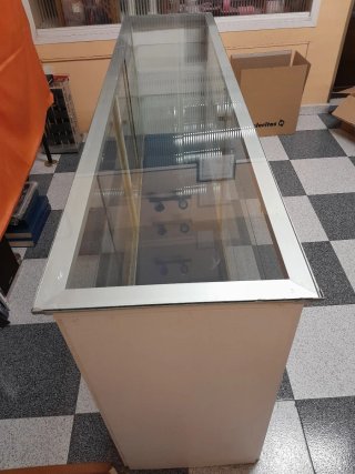 Mostrador Tienda Grande Cristal y Madera