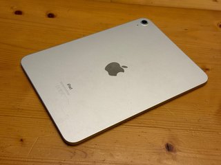 iPad 10 2022 64GB (No funciona, leer)