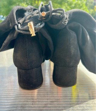 Botas altas mosqueteras negras
