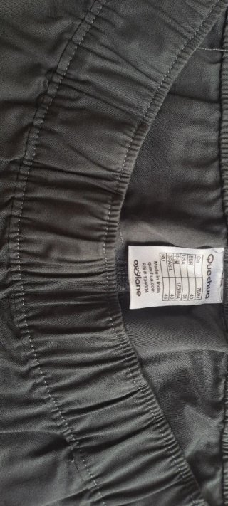 Pantalón trekking fino Quechua negro